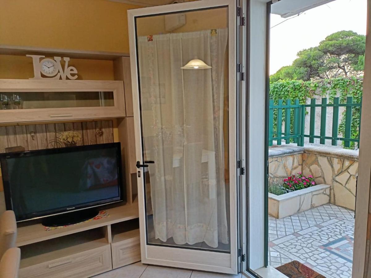 Villetta Poesia 50 M Dal Mare Con Giardino E Parcheggio Torre dell'Orso Exteriér fotografie
